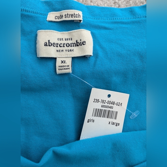 Abercrombie Sleeveless Off-The-Shoulder Top - Picture 3 of 3